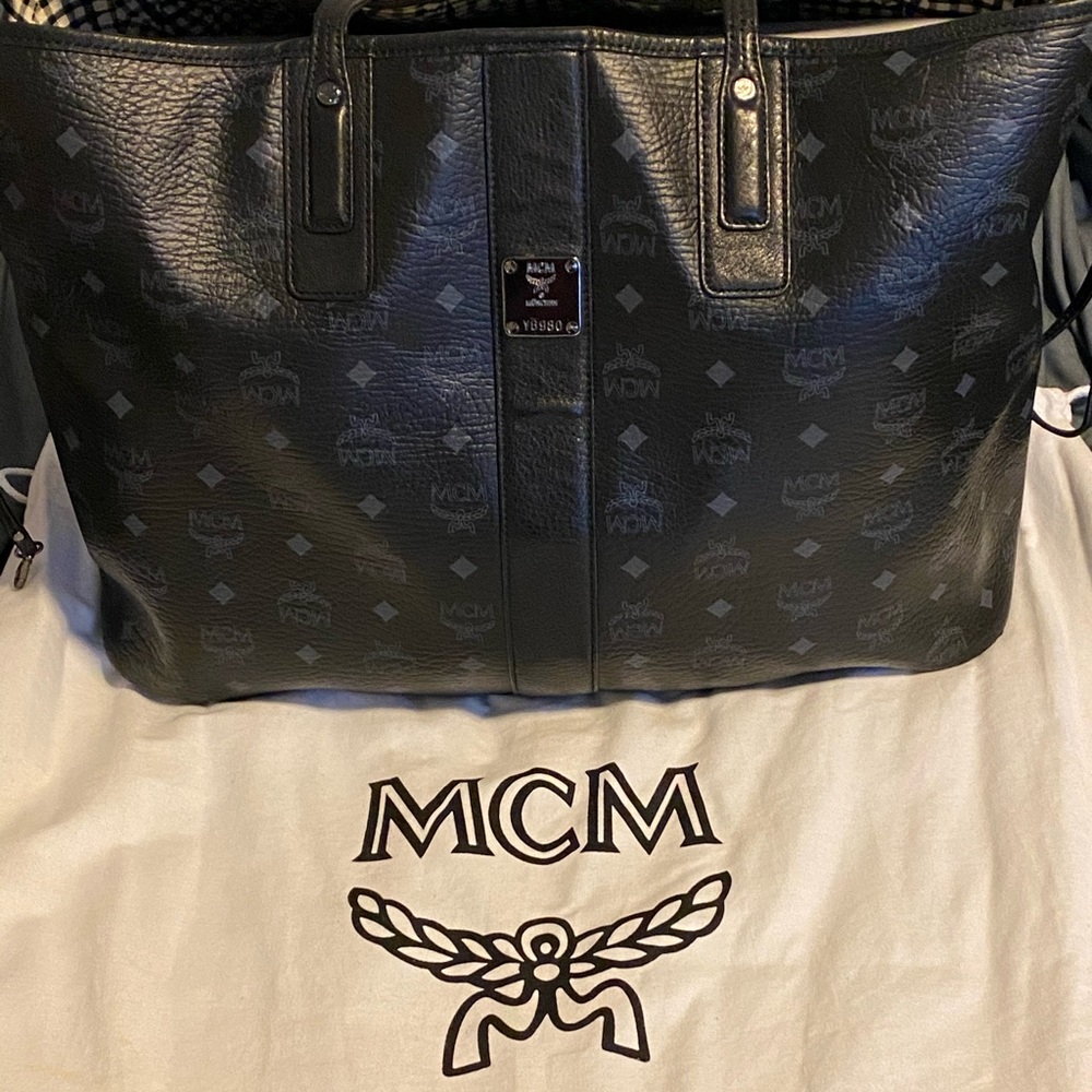 MCM Reversible Liz Shopper Tote